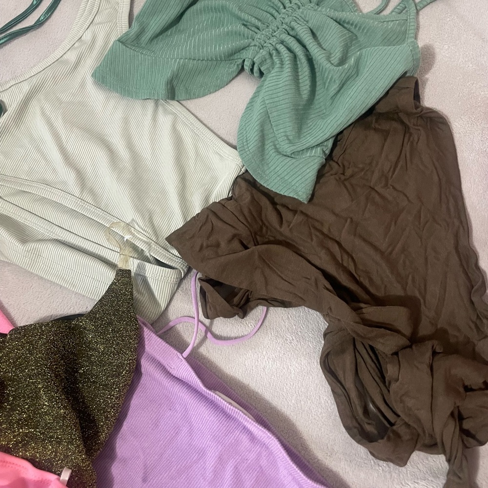 Colorful Women's Tops Collection - Picture 3 of 4